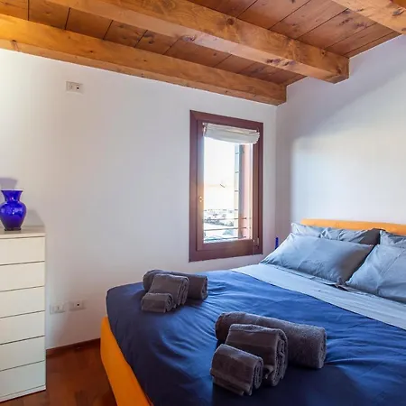 Appartamento Comodo *